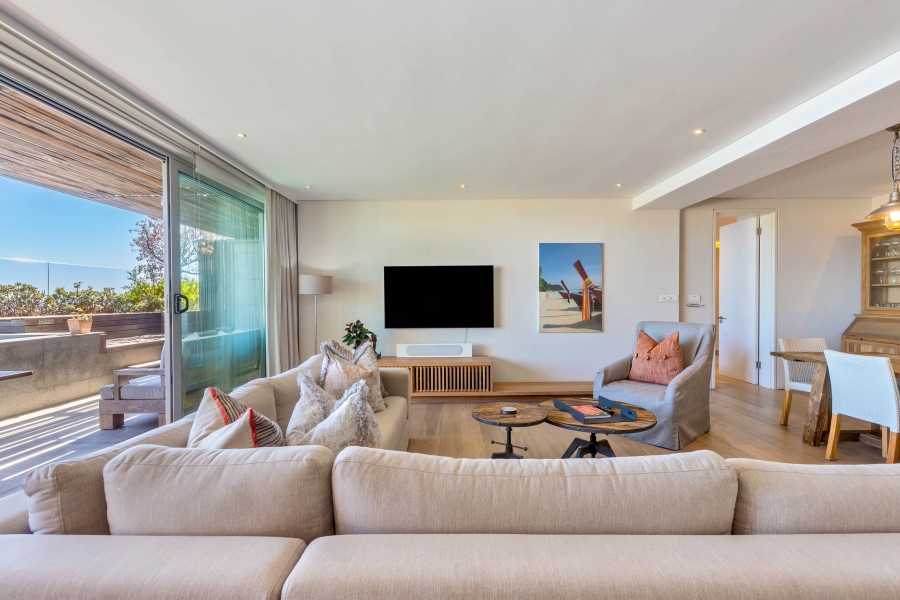 2 Bedroom Property for Sale in Camps Bay Western Cape